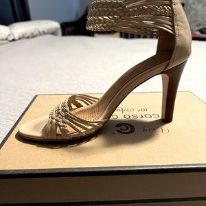 Corso Como heels size 6.